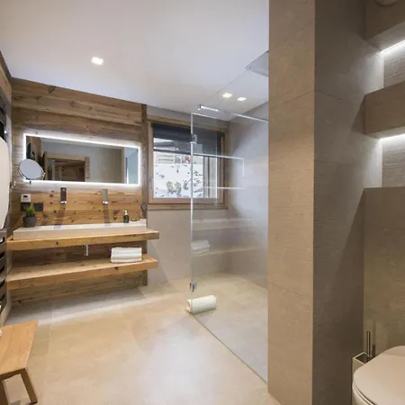 Chalet Zell: A Perfect Base For Alpine Cozy Apartment